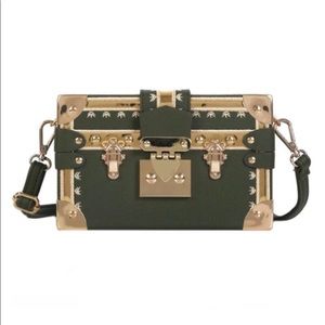 Clutch/crossbody handbag